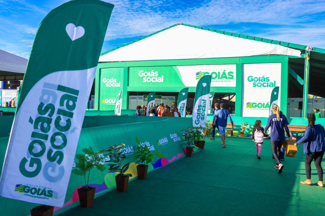Goiás Social atende a população de Valparaíso Goiás Social atende a população de Valparaíso