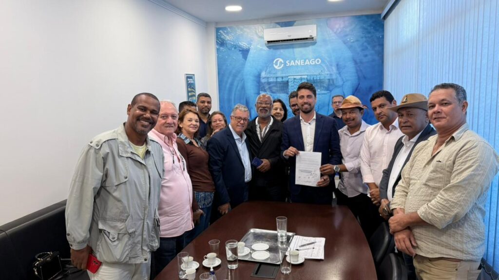 Valparaíso de Goiás avança na ampliação da rede de abastecimento de água em diversos bairros Valparaíso de Goiás avança na ampliação da rede de abastecimento de água em diversos bairros