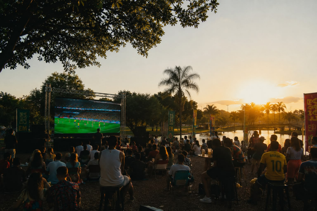 COPA DO EM CASA reúne futebol, diversidade e festa para acompanhar a estreia do Brasil na Copa do Mundo COPA DO EM CASA reúne futebol, diversidade e festa para acompanhar a estreia do Brasil na Copa do Mundo