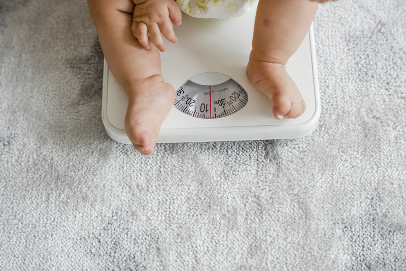 Obesidade infantil avança no país e exige atenção precoce, alerta especialista Obesidade infantil avança no país e exige atenção precoce, alerta especialista