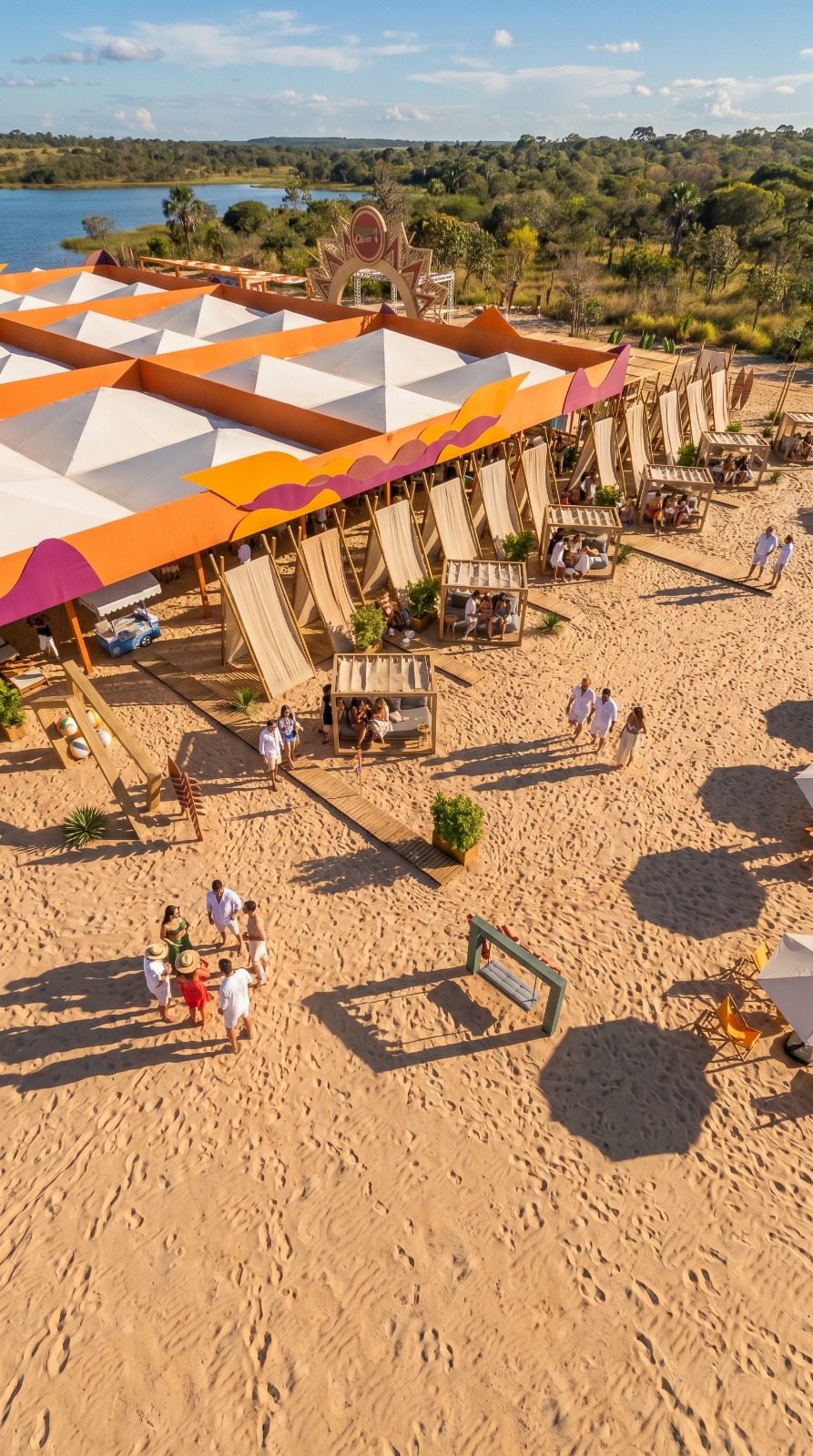 Rancho Deboxe estreia na Praia dos Índios e amplia programação da temporada de Aruanã com shows, esporte e gastronomia Rancho Deboxe estreia na Praia dos Índios e amplia programação da temporada de Aruanã com shows, esporte e gastronomia