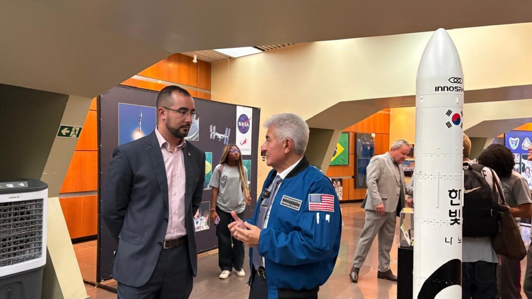 Exposição leva experiências imersivas sobre exploração espacial ao Planetário de Brasília Exposição leva experiências imersivas sobre exploração espacial ao Planetário de Brasília