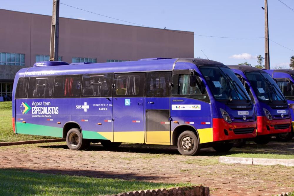 Novo Gama é contemplado com van e micro-ônibus para fortalecer a saúde pública Novo Gama é contemplado com van e micro-ônibus para fortalecer a saúde pública