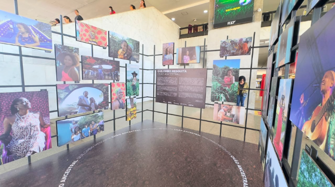 Rodoviária do Plano Piloto recebe exposição que exalta a beleza e diversidade das mulheres negras Rodoviária do Plano Piloto recebe exposição que exalta a beleza e diversidade das mulheres negras