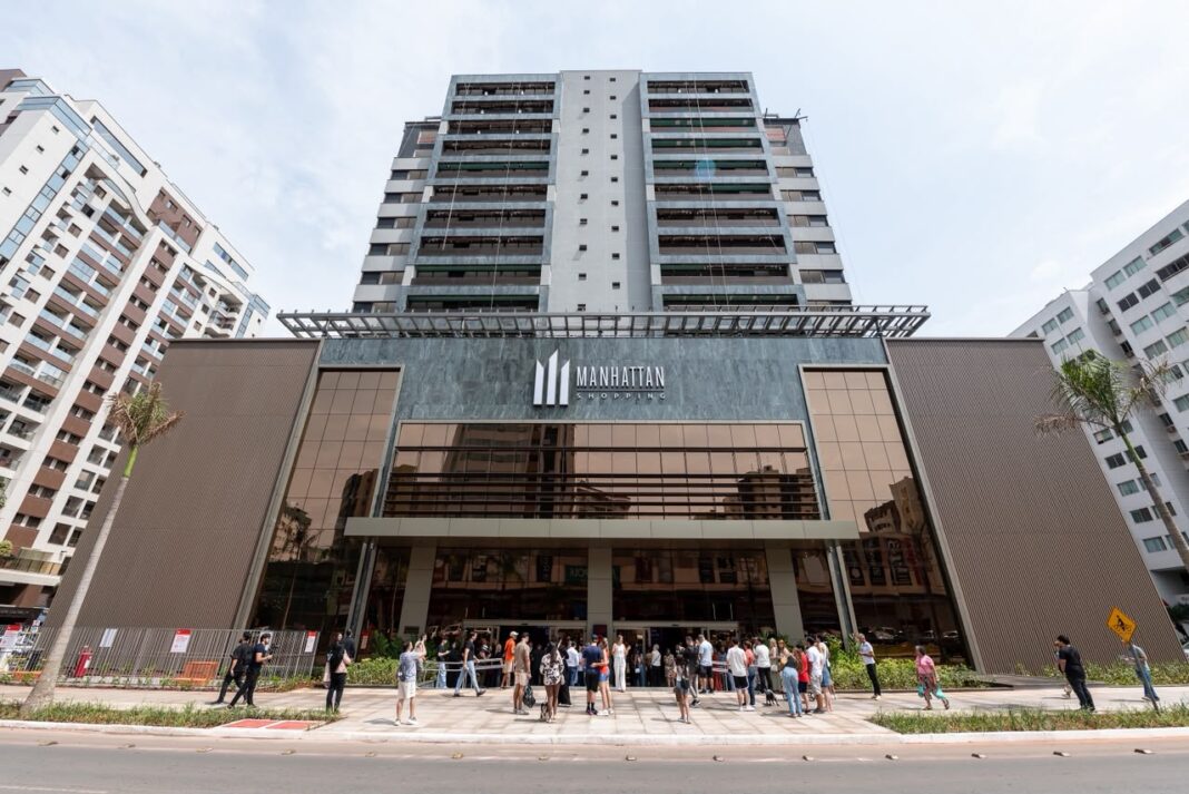 Manhattan Shopping reúne opções para presentear e celebrar o Dia dos Pais Manhattan Shopping reúne opções para presentear e celebrar o Dia dos Pais