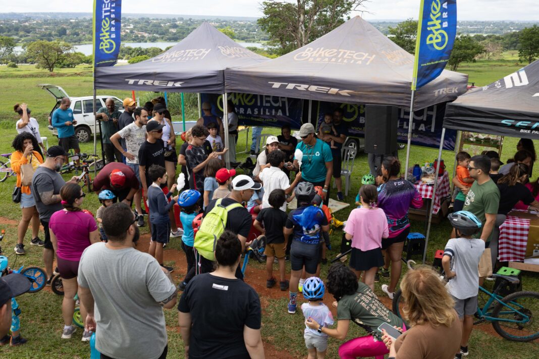Embaixinhos promove primeira Feira da Troca de equipamentos de ciclismo Embaixinhos promove primeira Feira da Troca de equipamentos de ciclismo