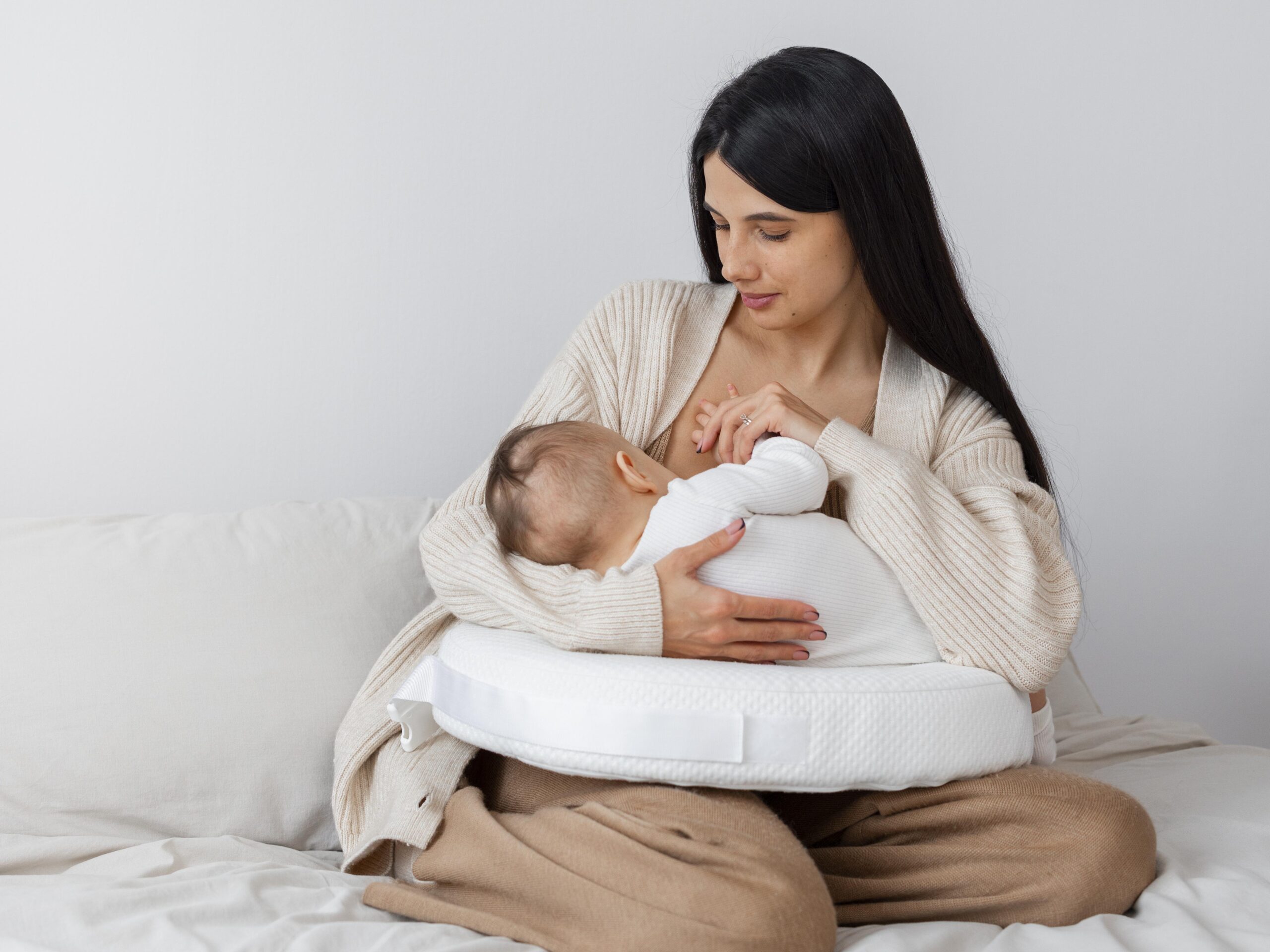 Agosto Dourado: amamentação e cuidados nos primeiros 1 mil dias de vida podem prevenir doenças e transtornos emocionais Agosto Dourado: amamentação e cuidados nos primeiros 1 mil dias de vida podem prevenir doenças e transtornos emocionais