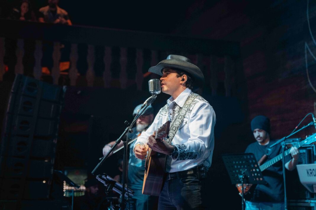 Revivendo os clássicos: Gigio Teixeira homenageia raízes do country em Nashville Revivendo os clássicos: Gigio Teixeira homenageia raízes do country em Nashville
