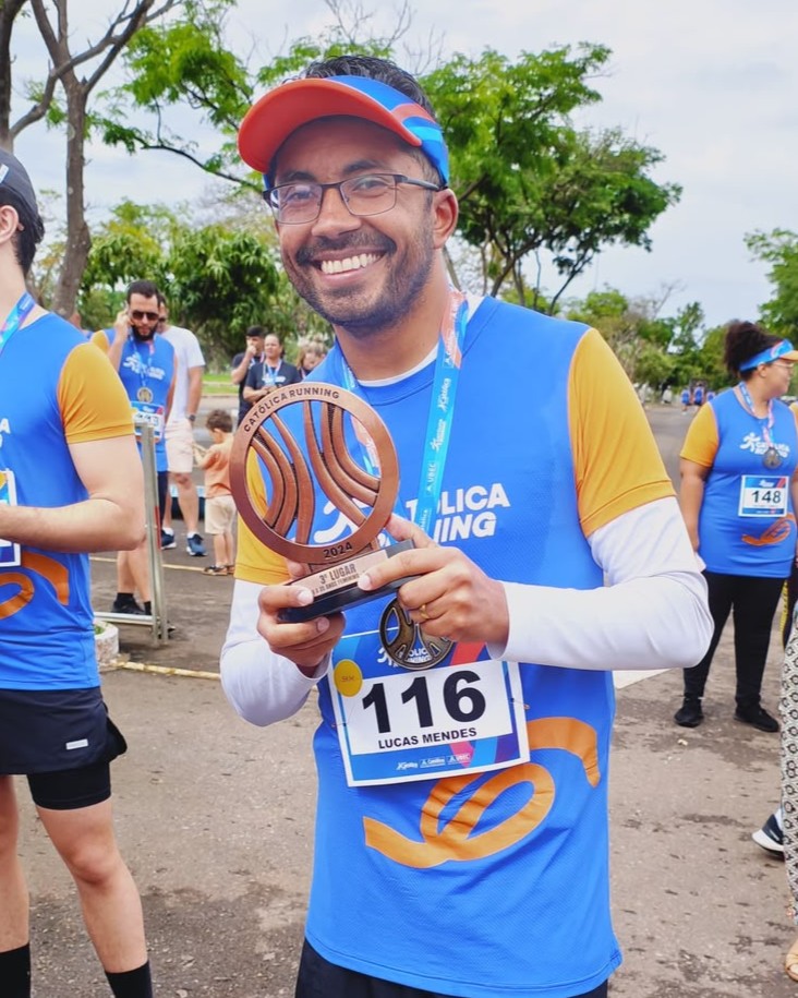 Colaborador abandona o sedentarismo após participar de corrida promovida pelo Grupo UBEC e transforma a própria rotina Colaborador abandona o sedentarismo após participar de corrida promovida pelo Grupo UBEC e transforma a própria rotina