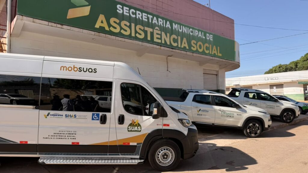 Novos veículos reforçam atendimento da assistência social em Valparaíso Novos veículos reforçam atendimento da assistência social em Valparaíso