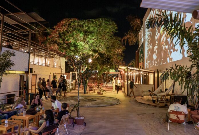 Cápsula Bar oferece programação musical especial neste fim de semana