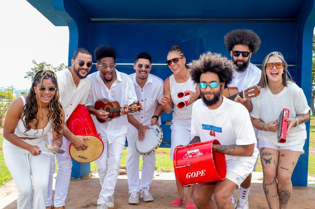 Samba da Tia Zélia grava seu primeiro audiovisual no dia 26 de setembro no Complexo Em Casa Samba da Tia Zélia grava seu primeiro audiovisual no dia 26 de setembro no Complexo Em Casa
