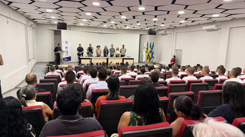 Valparaíso dá início ao Curso de Formação da Guarda Municipal Valparaíso dá início ao Curso de Formação da Guarda Municipal