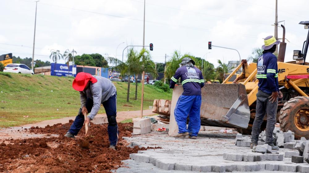Obras na DF-290 avançam com instalação de paver, calçadas e estacionamentos na divisa com Novo Gama Obras na DF-290 avançam com instalação de paver, calçadas e estacionamentos na divisa com Novo Gama
