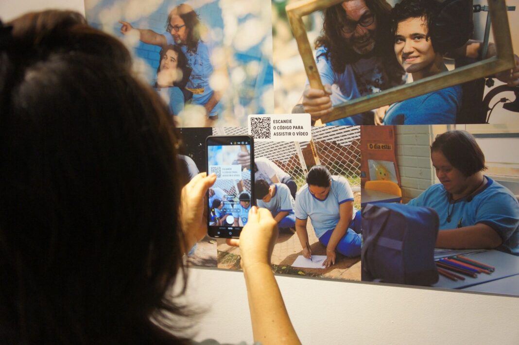 Arte, inclusão e música marcam encontro especial de Sob os Pés do Mundo no Teatro de Sobradinho, em 14 de outubro Arte, inclusão e música marcam encontro especial de Sob os Pés do Mundo no Teatro de Sobradinho, em 14 de outubro