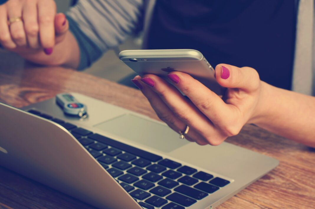 Do primeiro contato à negociação: como a IA começa a mudar o mercado imobiliário Do primeiro contato à negociação: como a IA começa a mudar o mercado imobiliário