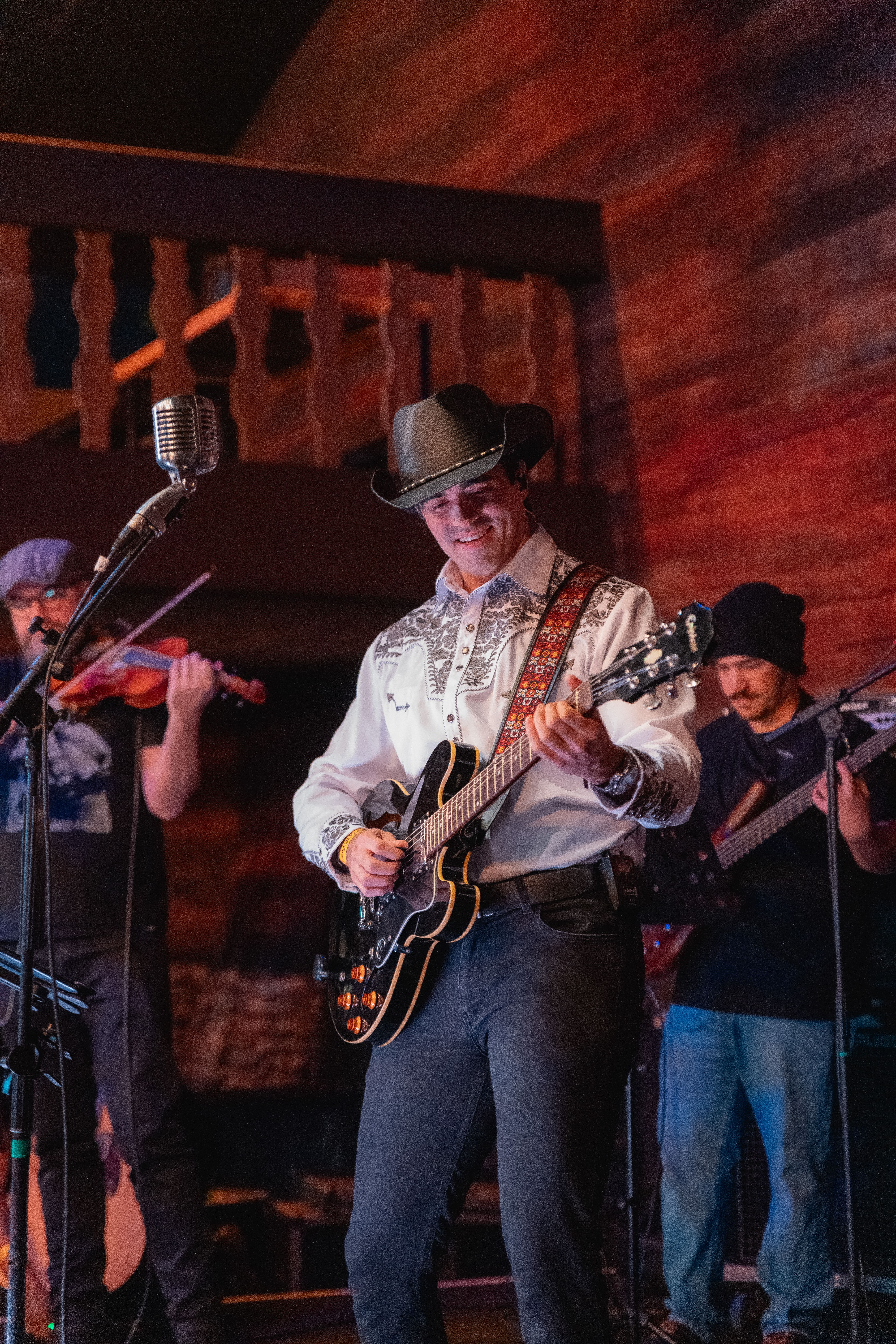 Gigio Teixeira lança releitura de “I’ll Try”, clássico de Alan Jackson, no projeto Nashville Sessions Gigio Teixeira lança releitura de “I’ll Try”, clássico de Alan Jackson, no projeto Nashville Sessions