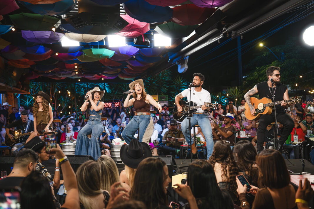Mari Fernandez e Matheus Fernandes se únem as atrações do Sertanejo Série A em Goiânia Mari Fernandez e Matheus Fernandes se únem as atrações do Sertanejo Série A em Goiânia