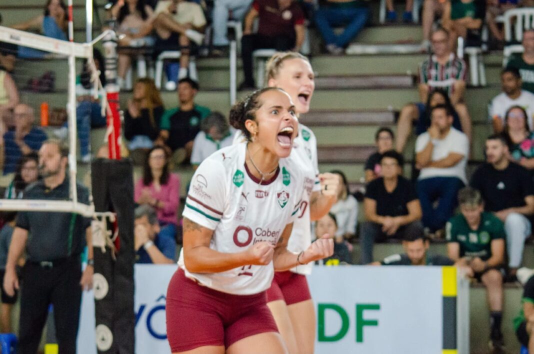 Vôlei feminino: Fluminense vence equipe peruana por 3 a 1 e conquista torneio em Brasília Vôlei feminino: Fluminense vence equipe peruana por 3 a 1 e conquista torneio em Brasília