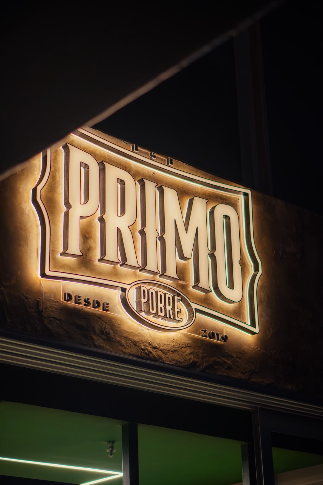 Primo Pobre reúne hip-hop, música eletrônica e samba na programação do fim de semana Primo Pobre reúne hip-hop, música eletrônica e samba na programação do fim de semana