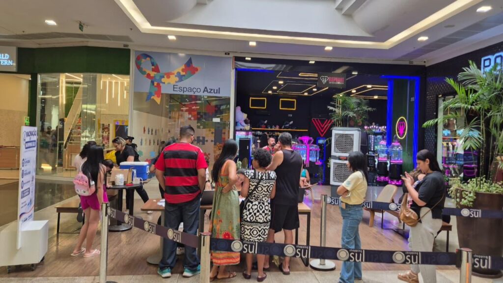 Ação de vacinação no Shopping Sul atende 148 pessoas e incentiva atualização da caderneta Ação de vacinação no Shopping Sul atende 148 pessoas e incentiva atualização da caderneta