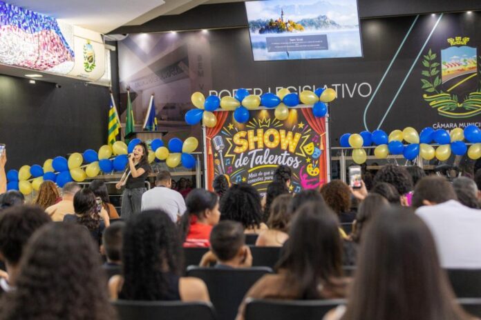 Show de Talentos do Centro de Línguas em Novo Gama
